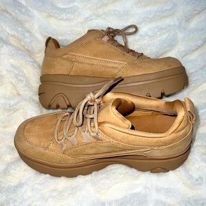 NWOT- Madden Girl Bounce Platform Sneaker